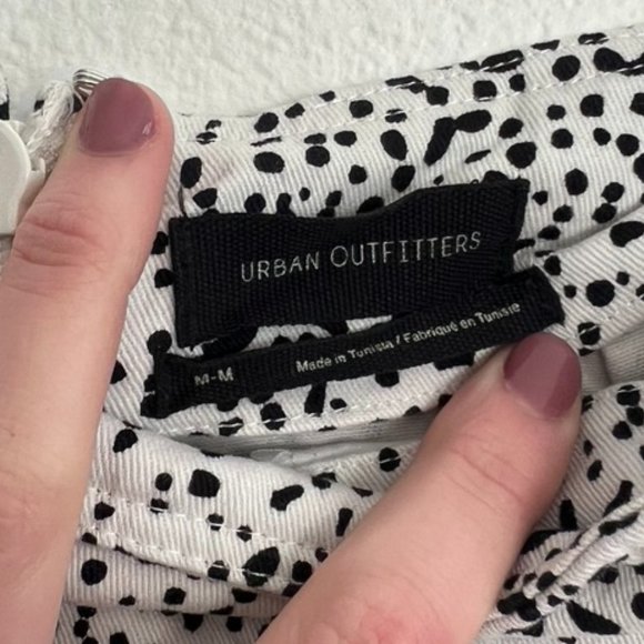 Urban Outfitters White Patterned Mini Skirt Medium - Picture 2 of 3